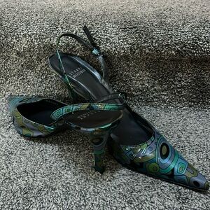 Stuart Weitzman Kitten Slingback heels. Size 9.5. Vintage
